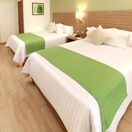 Wyndham Garden Monterrey Valle Real Ngoại thất bức ảnh
