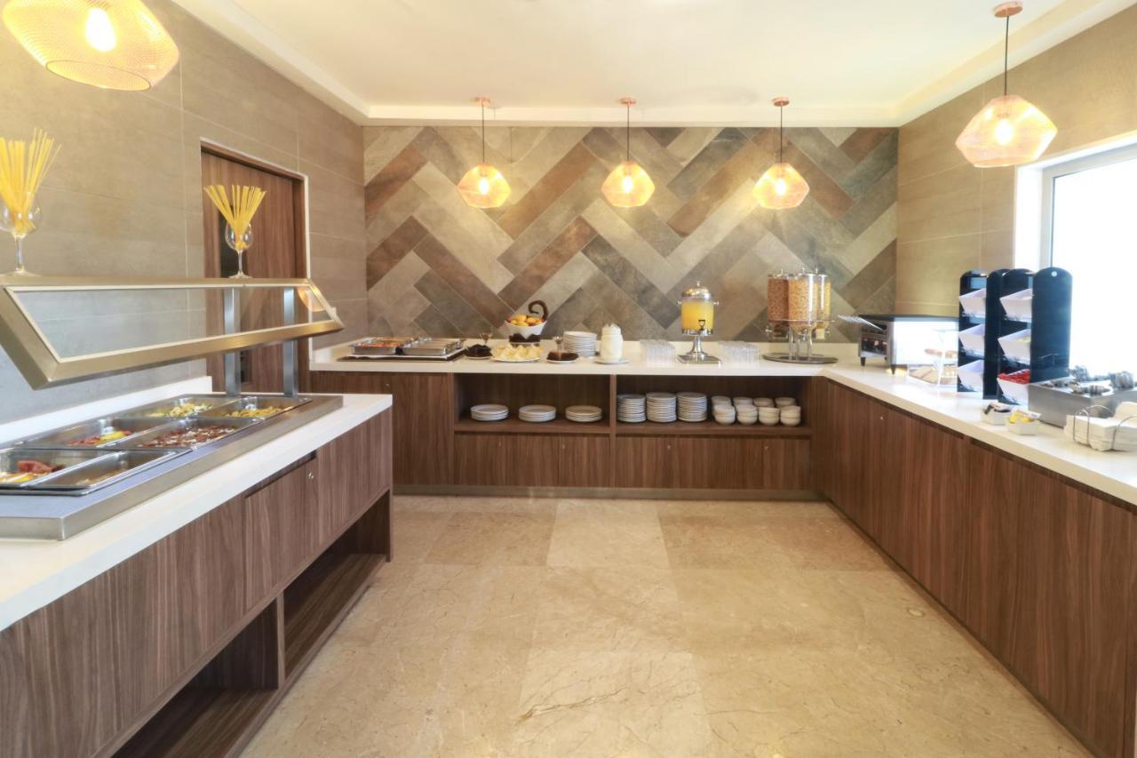 Wyndham Garden Monterrey Valle Real Ngoại thất bức ảnh
