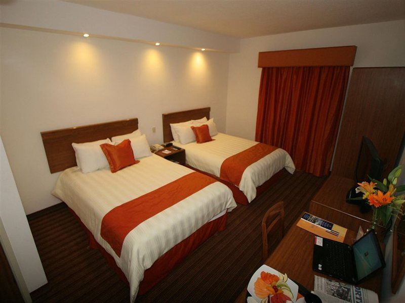 Wyndham Garden Monterrey Valle Real Ngoại thất bức ảnh